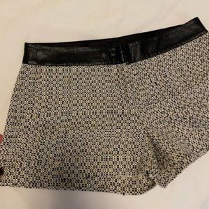 Marciano Shorts, size S